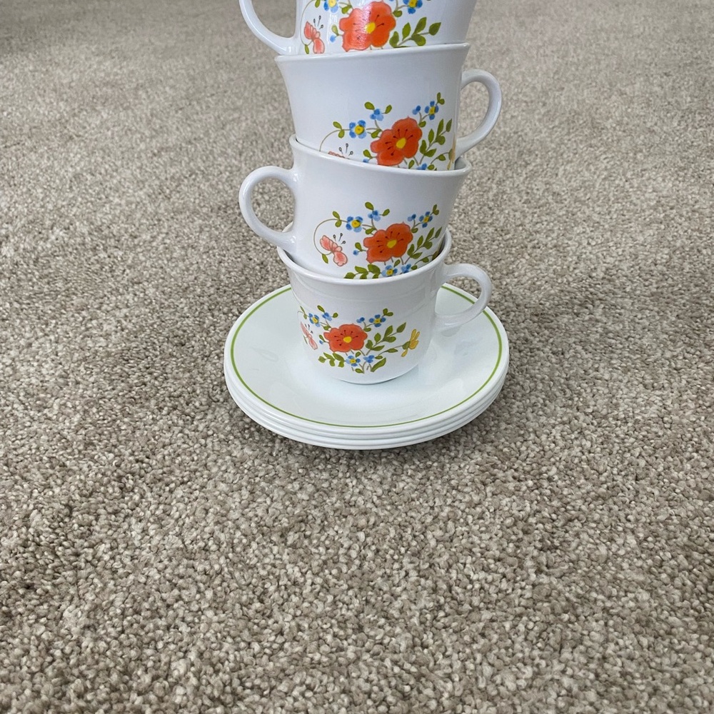Set of 4 Vintage Corelle Wildflower Coffee Mugs & Saucers - Picture 6 of 6